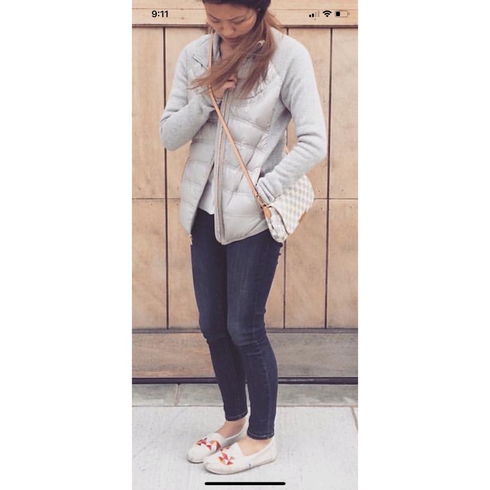 Mk Gray Puff Jacket With Multiple Pockets - image 1